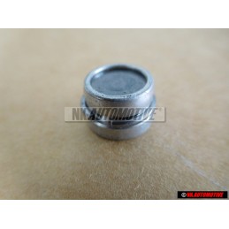 Original VW Plug With Circlip - 071906313