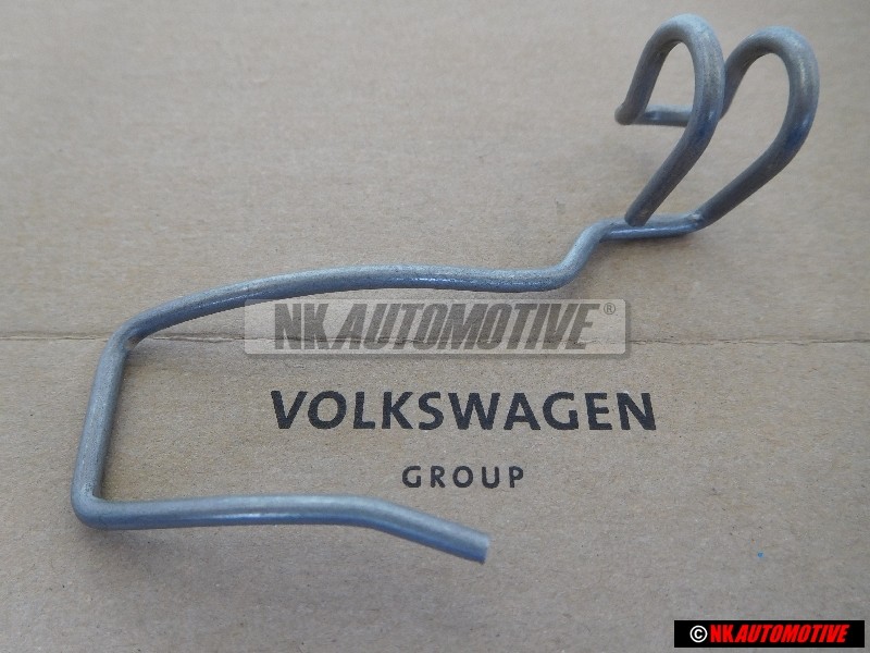 Original VW Bracket - 1E0609746
