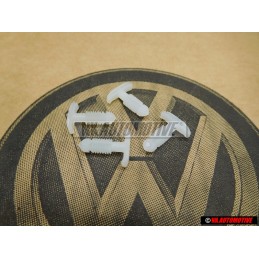 4x VW Classic Parts Clip - 133823717