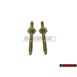 2x Original VW Stud - 028260821A