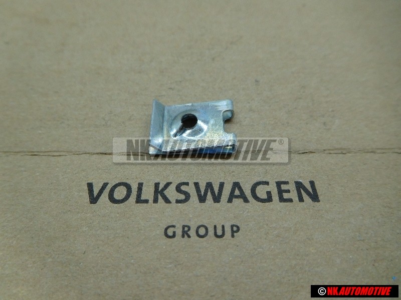 Original VW Snap Nut - N 0154381