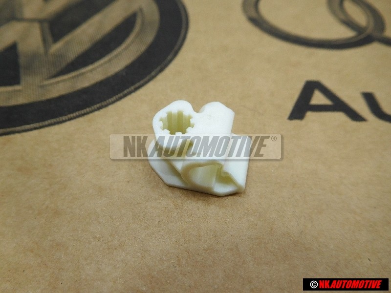 Original VW Retainer For Brake Pipe - 5Q0611797B