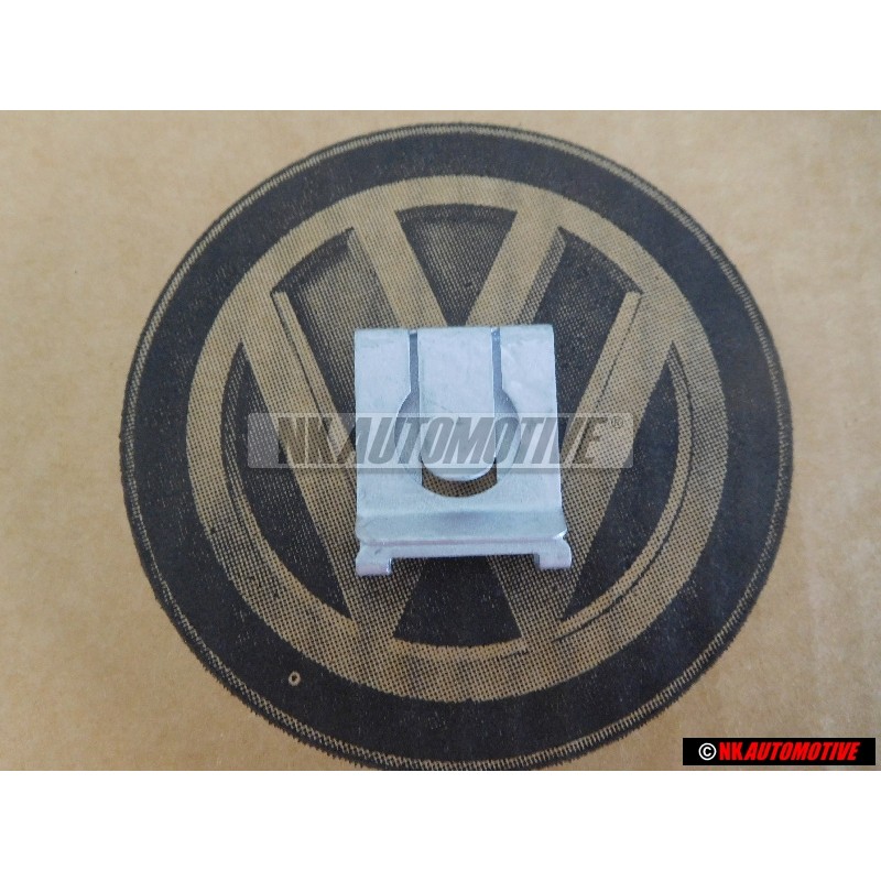 Original VW Retaining Clip - 7L0121095
