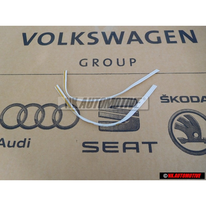 2x Original VW Beading Alpine White - 15585397790E