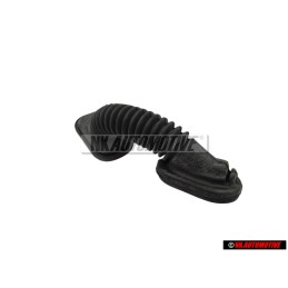 Original VW Tailgate Bootlid Grommet - 5M0971829B