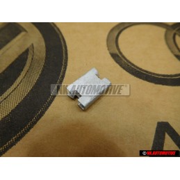 Original VW Clip - 431819145A